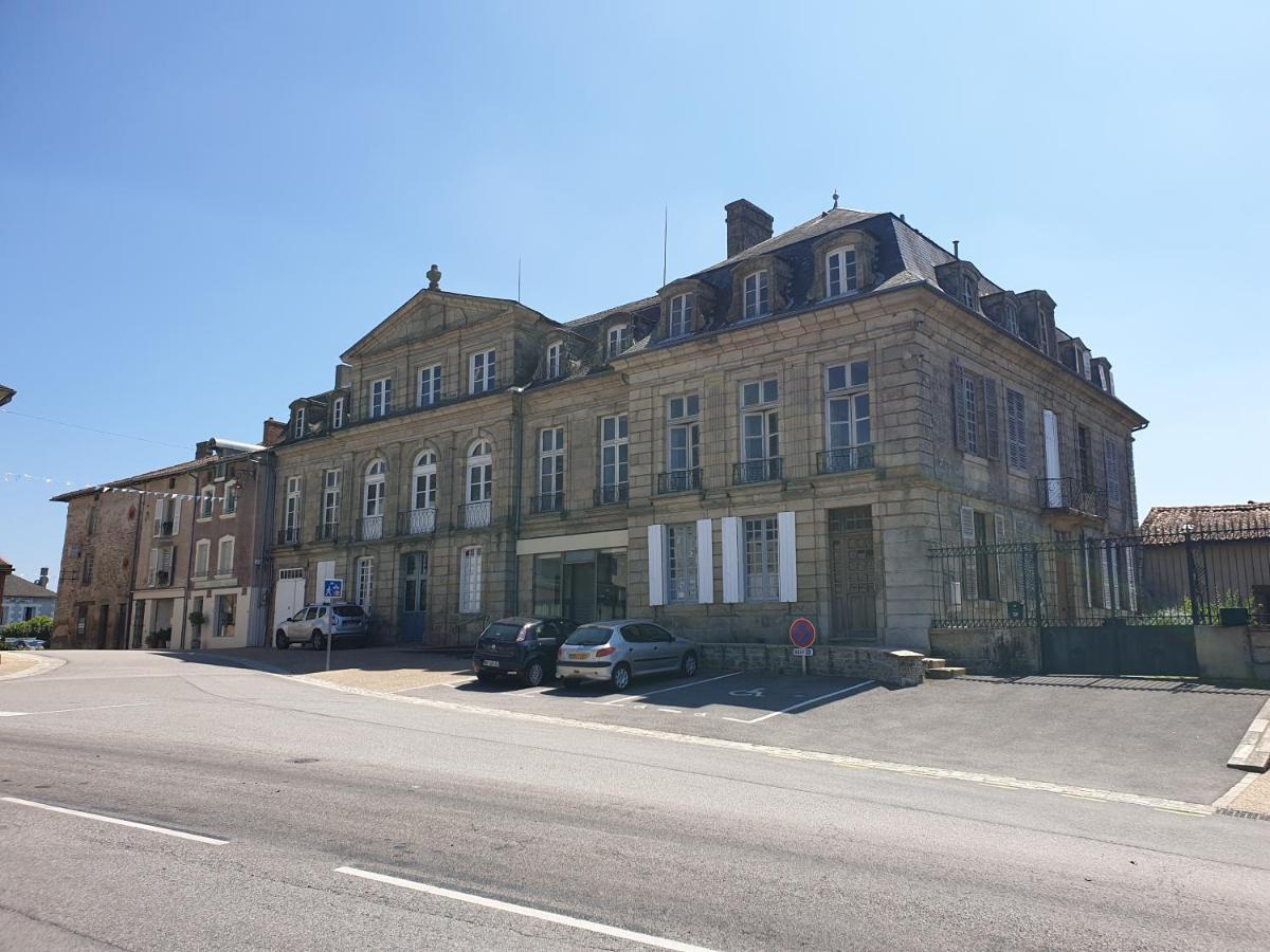 Le Chateau Chateauponsac Ngoại thất bức ảnh